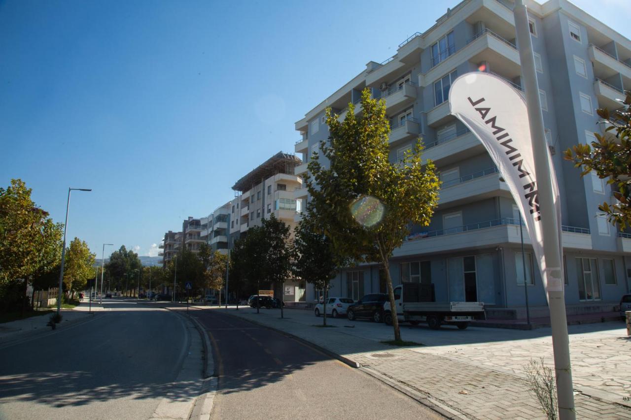 Sky & Sea Viewing Apartment Vlorë Екстериор снимка