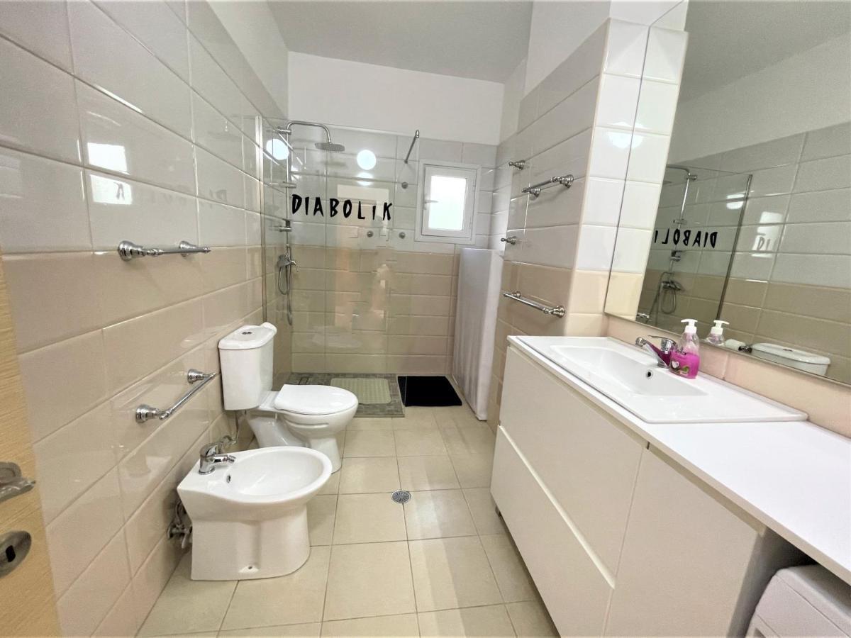 Sky & Sea Viewing Apartment Vlorë Екстериор снимка